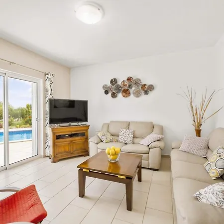Karibou With Fruit Garden And Private Pool Villa