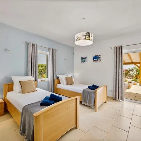 Villa Karibou With Fruit Garden And Private Pool Benafim