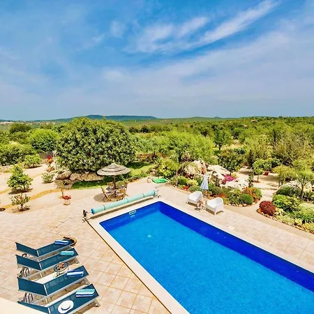 Villa Karibou With Fruit Garden And Private Pool *