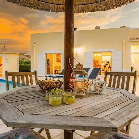 Karibou With Fruit Garden And Private Pool Villa