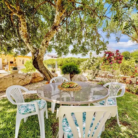 Karibou With Fruit Garden And Private Pool * Benafim